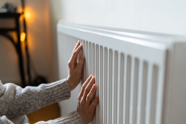 Radiator Cold at the Bottom? Causes, Fixes & When to Call