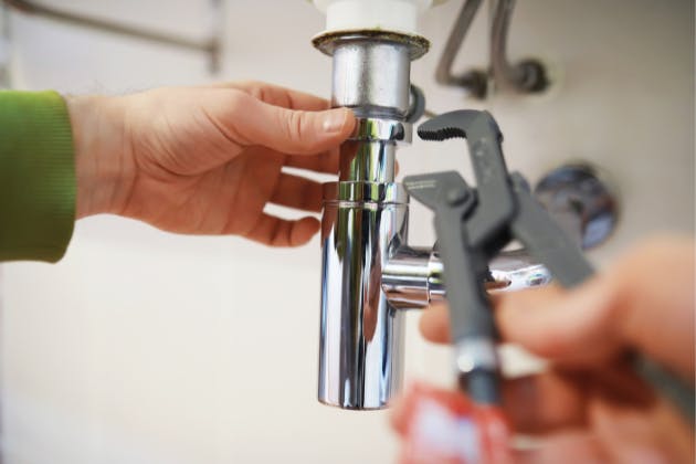 Why You Should Hire a Professional Plumber